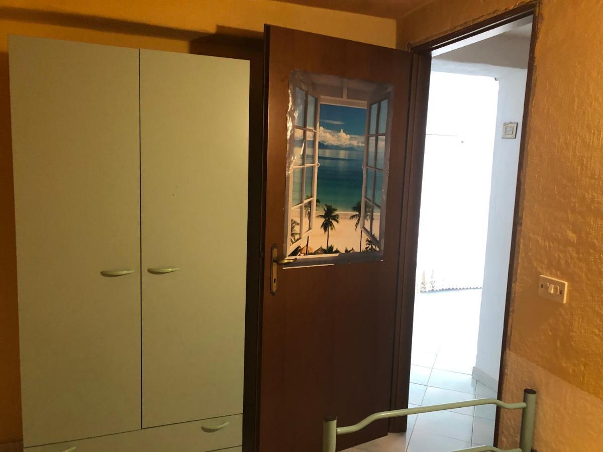 Sarrala Apartman Tertenìa Kültér fotó